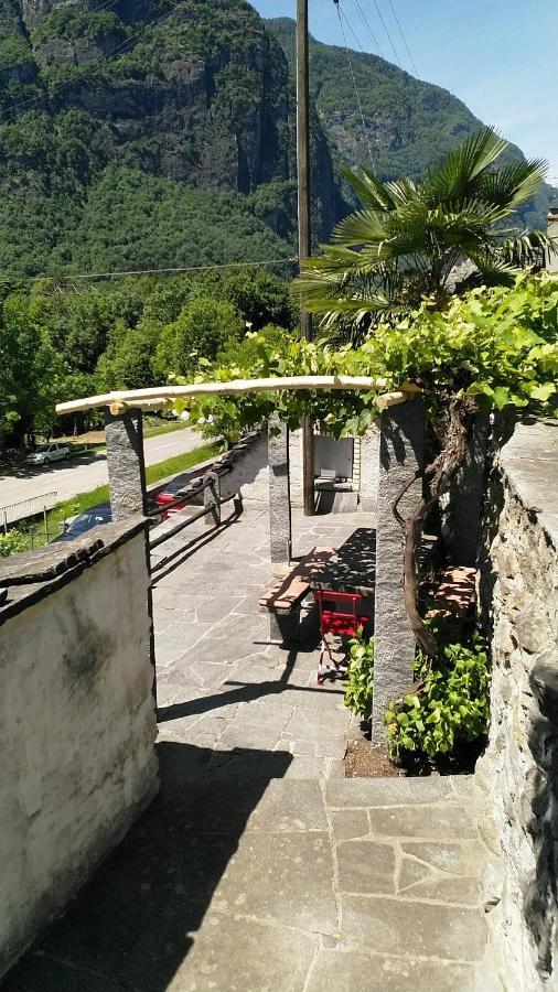 Residenza Americana Someo Exteriér fotografie